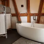 Pensjonat La Cour De Lise 4*