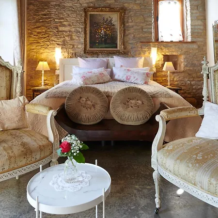La Cour De Lise Et Guest house